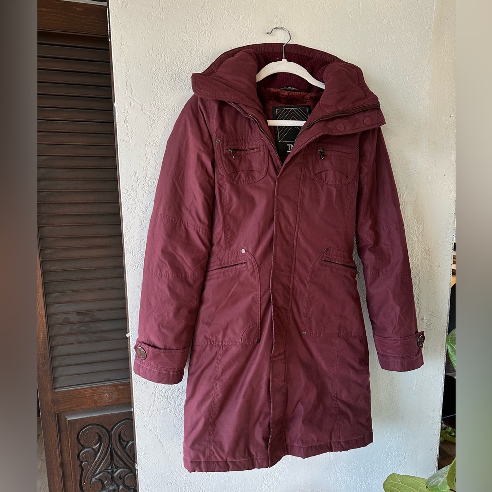 Aritzia Maroon Parka Warm Heavy Coat